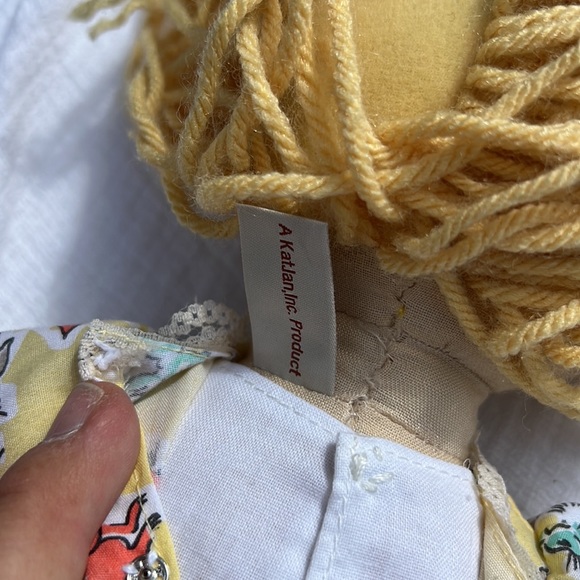 JIM SHORE DOLL KatJan Best Pals Yellow Bunny Dress Doll Designer COLLECTIBLE - Picture 15 of 17